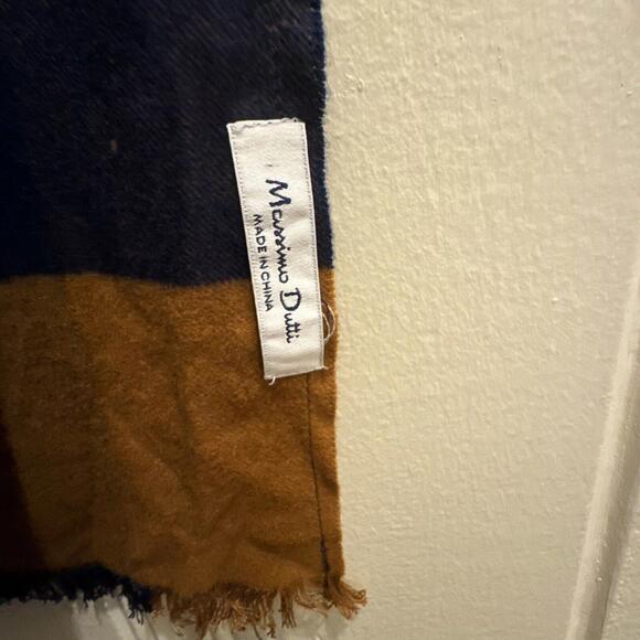 Massimo Dutti Wool Scarf - Picture 3 of 5